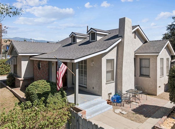 6925 Barton, San Bernardino, CA 92404