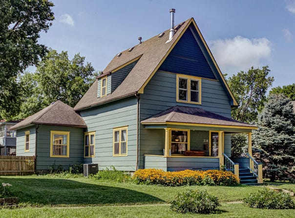 218 E 7th Street, Ames, IA 50010
