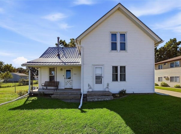 2923 5th Avenue, Marion, IA 52302