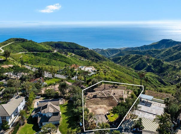 23424 W Moon Shadows Dr, Malibu, CA 90265