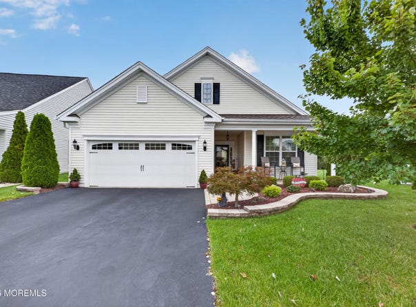25 Mason Drive, Jackson, NJ 08527