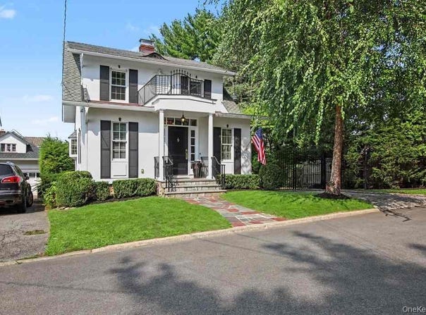73 Clinton Avenue, Ossining, NY 10562