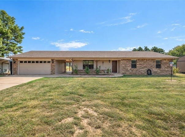 701 Haskens ST, Pocola, OK 74902