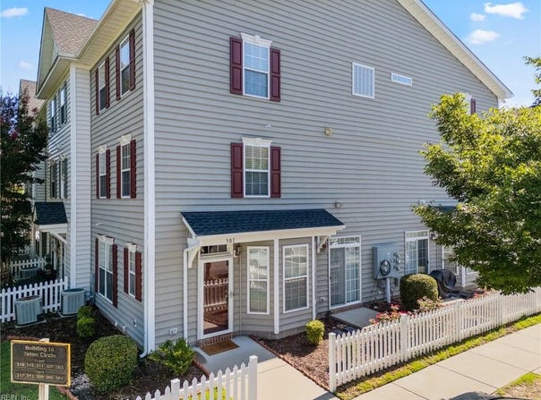 301 Teton Circle, Suffolk, VA 23435