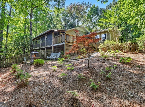77 Violet Lane, Clayton, GA 30525