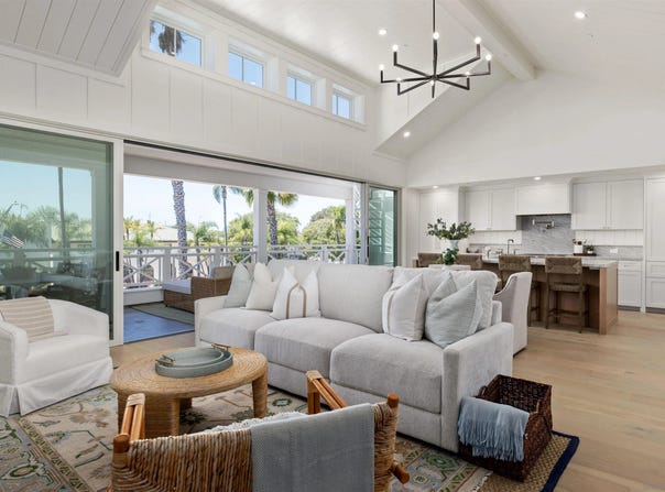747 Orange Ave, Coronado, CA 92118