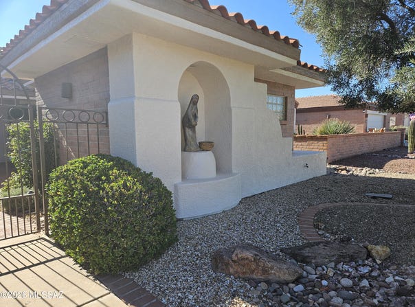 4490 S Golf Estates Drive, Green Valley, AZ 85622
