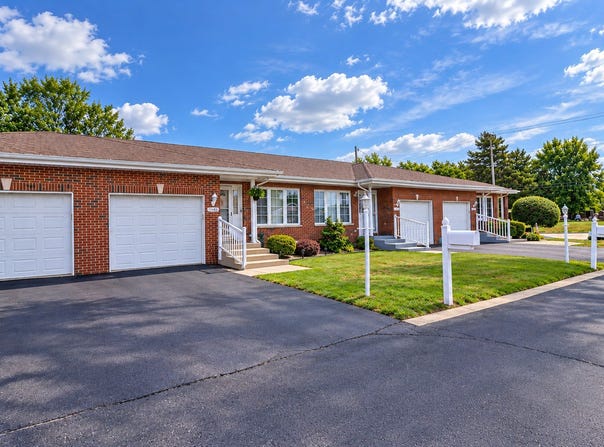 11455 Crossings Court, Alsip, IL 60803