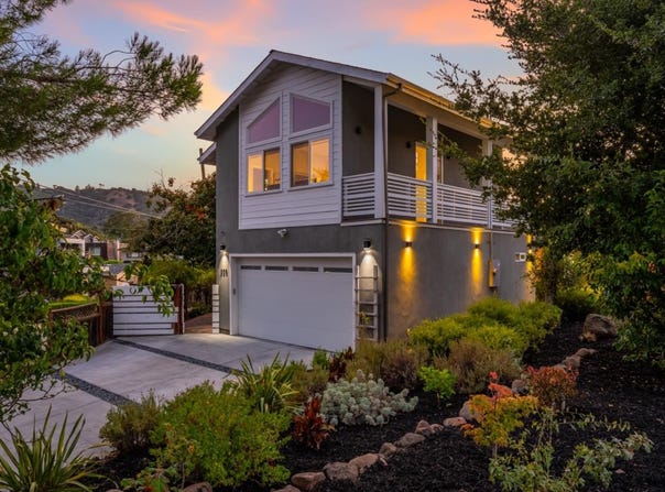 300 De Anza AVE, SAN CARLOS, CA 94070