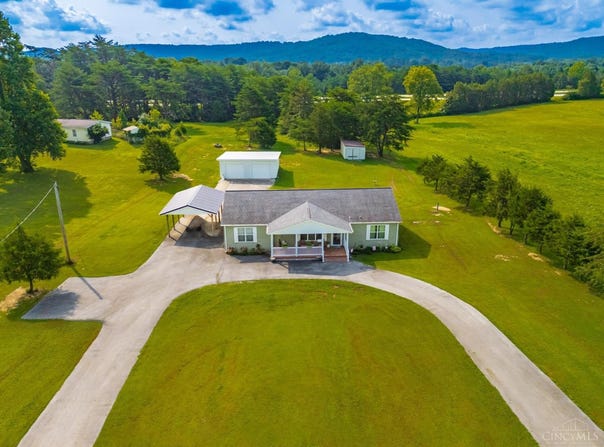 554 Bacon Flat Road, Peebles, OH 45660