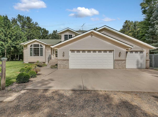 8298 190th Street, Milaca, MN 56353