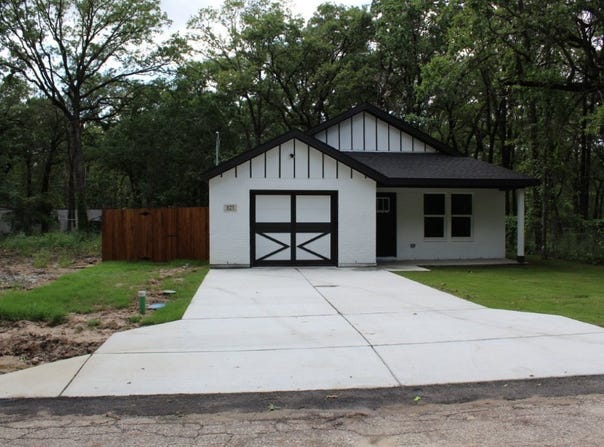 125 Chapperall Drive, Mabank, TX 75156