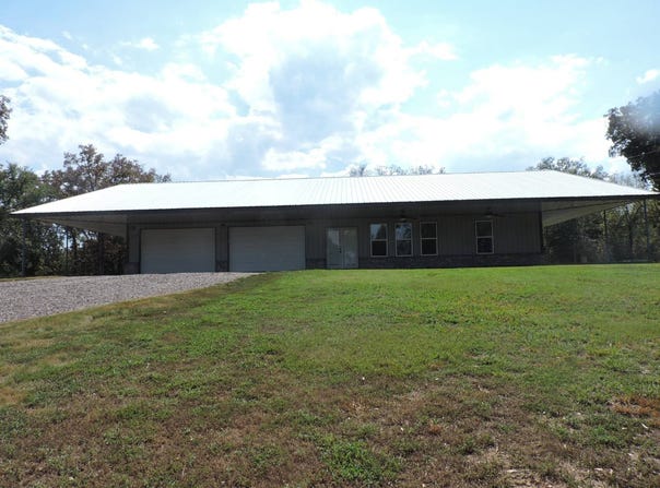 1025 E 6TH ST, Waldron, AR 72958