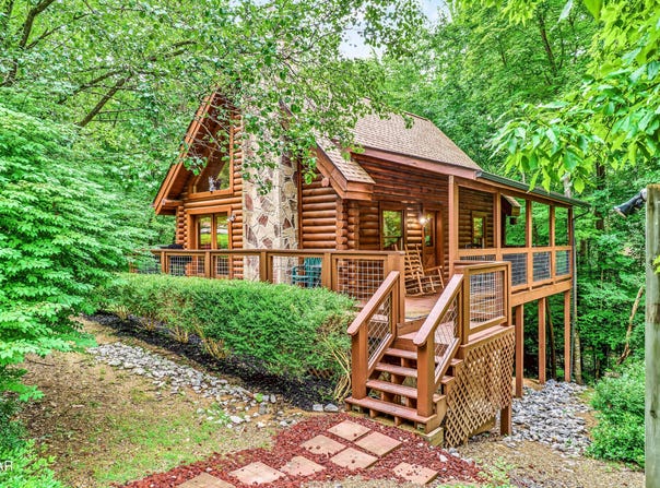 3003 Eagles Claw Way, Pigeon Forge, TN 37863