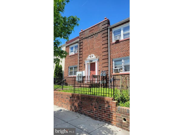 1712 CAPITOL Avenue NE, WASHINGTON, DC 20002