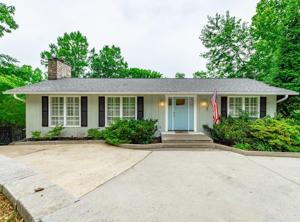 1043 Clift Cave Drive, Soddy Daisy, TN 37379