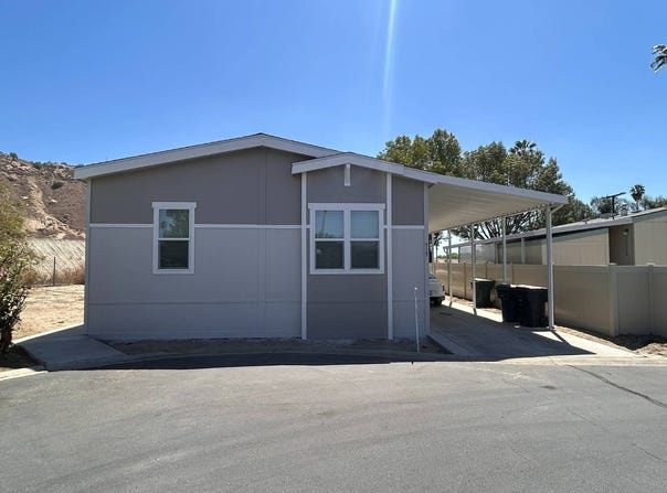 3825 Crestmore Road, Riverside, CA 92509