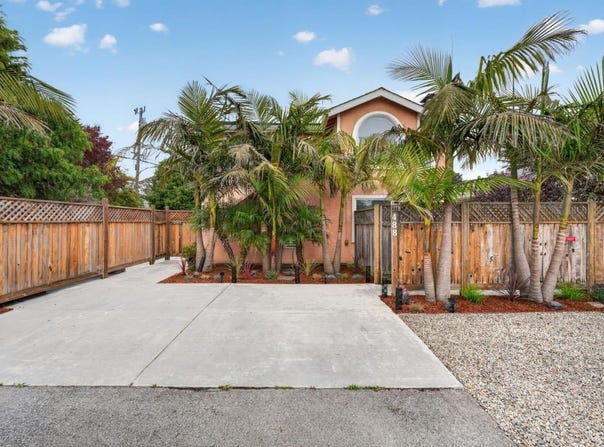 Cypress AVE, MOSS BEACH, CA 94038