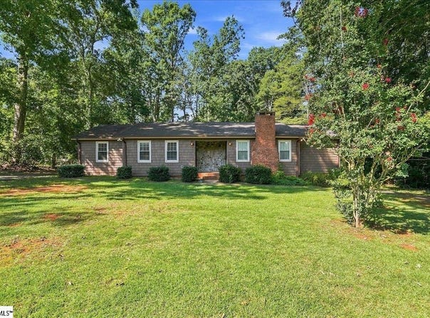 37 Wedgefield Drive, Boiling Springs, SC 29316
