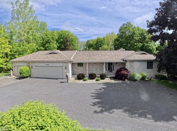 7432 River Road, Flushing, MI 48433