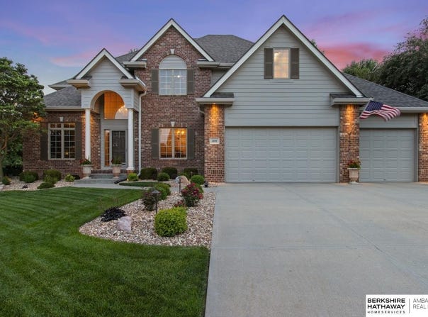 2616 S 191st Circle, Omaha, NE 68130