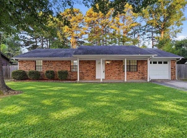 2301 Carywood Dr, Bryant, AR 72022