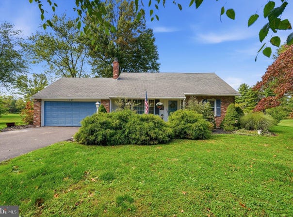 1103 FAIRHILL Road, SELLERSVILLE, PA 18960