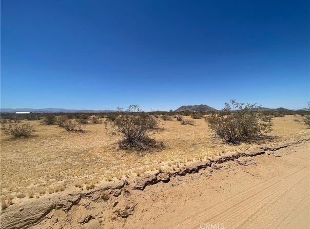 Scotch Lane, Landers, CA 92285