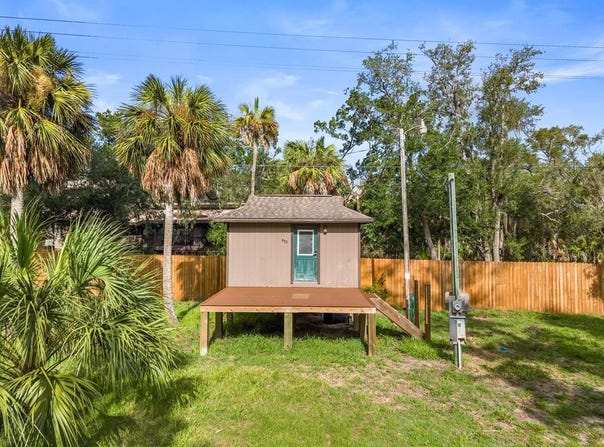 433 SE Granger Dr, Steinhatchee, FL 32359