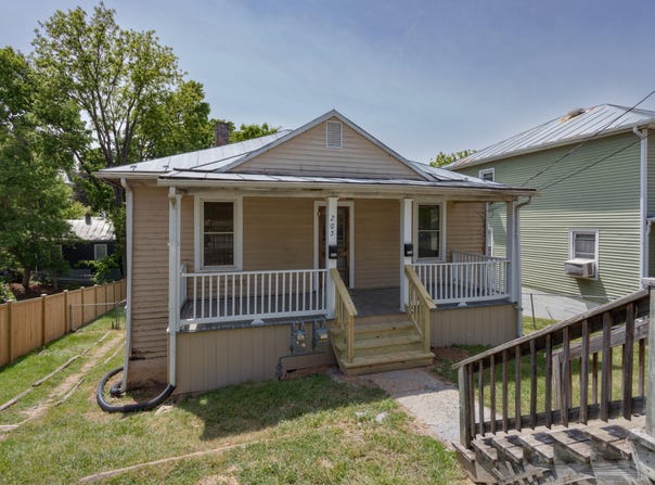 205 Diamond St, Lexington, VA 24450