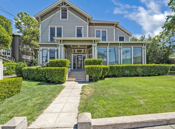 1127 Pope Street, St. Helena, CA 94574