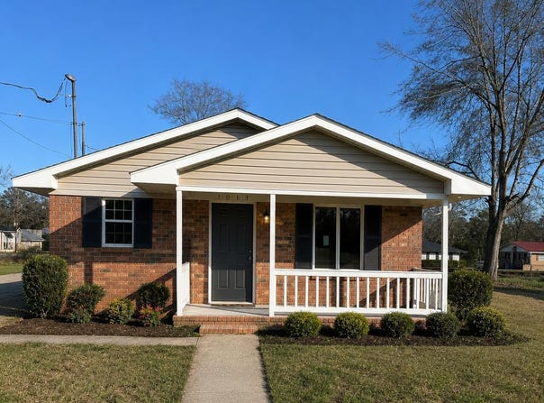 1013 S Sumter Avenue, Fairfax, SC 29827