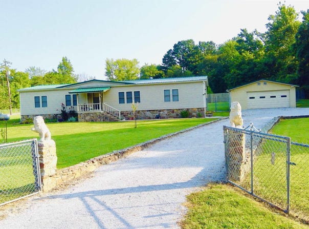 304 Evans Street, Mountain View, AR 72560