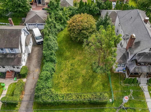Vacant Florence Avenue, White Plains, NY 10607