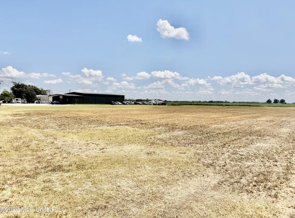 Highway 8, Cleveland, MS 38732