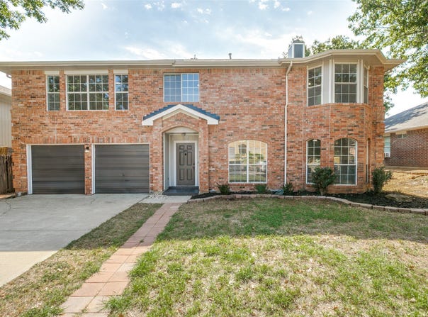 2107 Meadowview Drive, Corinth, TX 76210