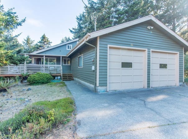 32450 Cape Kiwanda Drive, Cloverdale, OR 97112