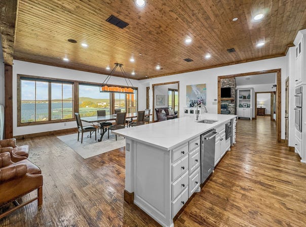 2504 Century Oak Drive, Graford, TX 76449