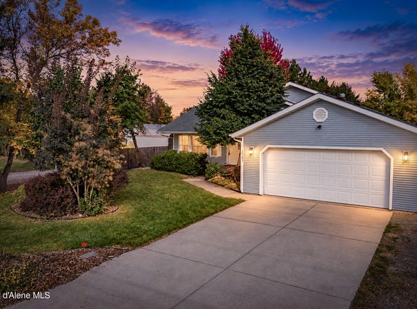 1163 E Miles Ave, Hayden, ID 83835