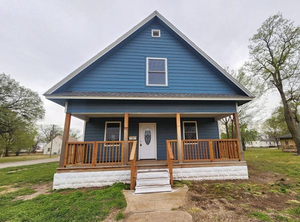 409 E Ninth, Harper, KS 67058