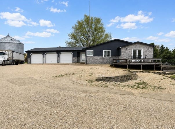 1741 Vine Ave, Ocheyedan, IA 51354