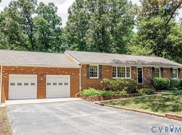 12804 Chester Drive, Disputanta, VA 23842