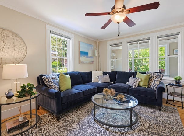 9 Parmenter Ave, Maynard, MA 01754