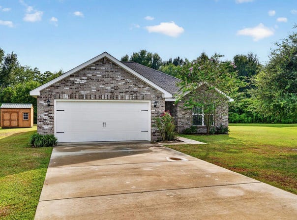 5 Elk Ct., Picayune, MS 34966