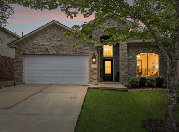 3921 Veiled Falls Dr, Pflugerville, TX 78660