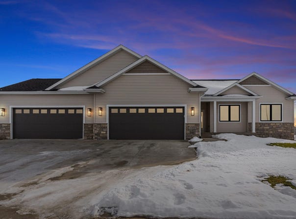 4410 Sonoma Drive, Cedar Falls, IA 50613