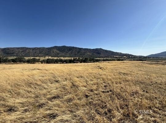 39922004 Valley View Rd, Caliente, CA 93518