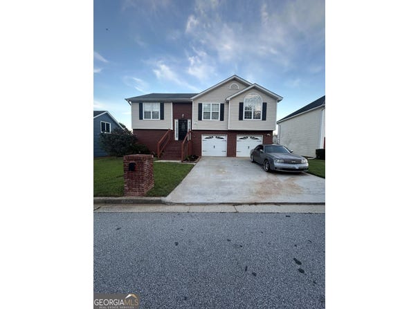 2745 Field Spring Drive, Lithonia, GA 30058