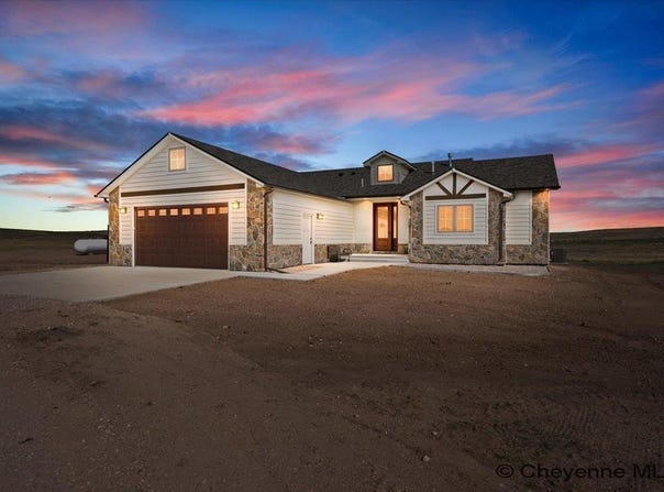 2172 ROAN TRL, Cheyenne, WY 82009