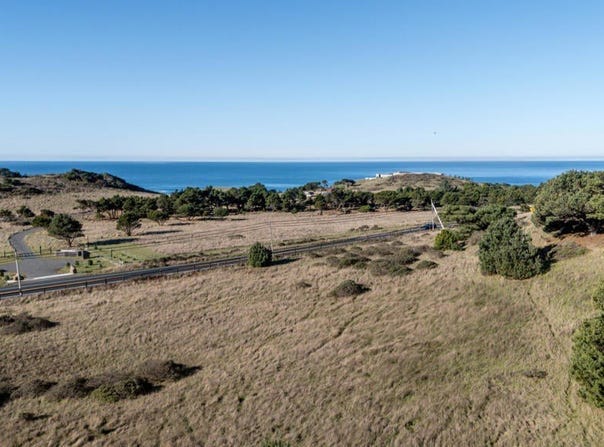 4150 California 1, Albion, CA 95410